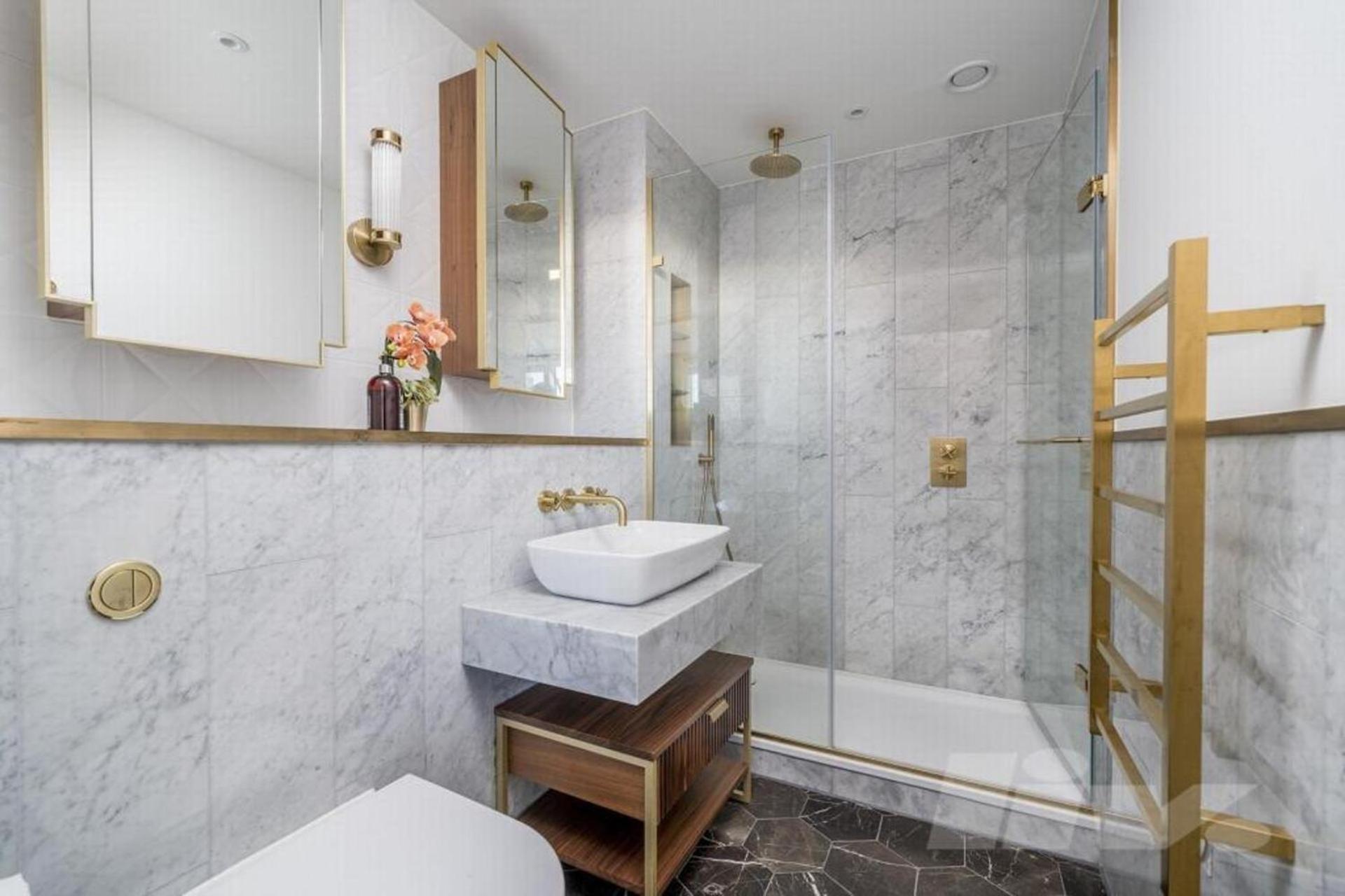Appartamento Tower Retreat - Modern 2 Bedroom Londra